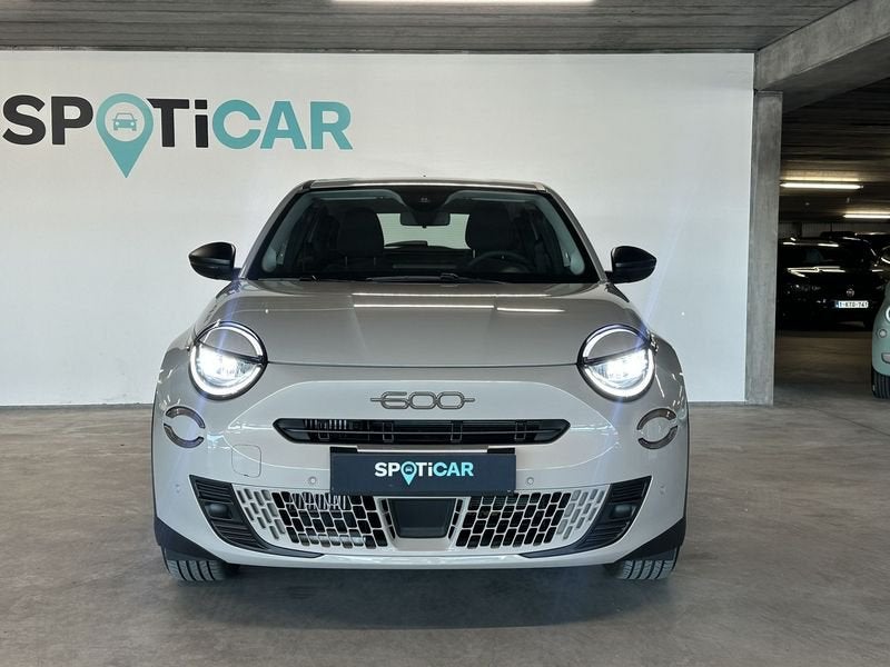 Fiat 600 Hybrid, Autos, Fiat, 100 kW, Achat, Entreprise, 109 g/km