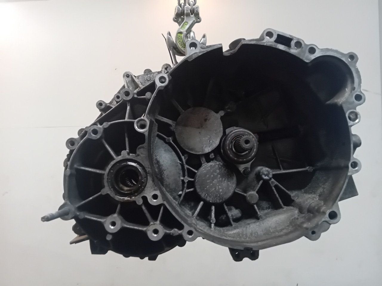 Versnellingsbak schakel Volvo S60, Onderdelen@venauto.nl, Van der Ven Autorecycling B.V., Ettenseweg 76, 4706 PB Roosendaal, The Netherlands