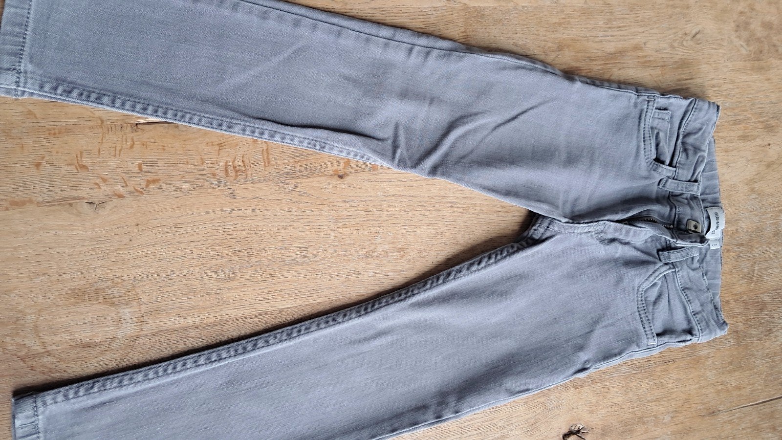 broek filou 110, Kinderen en Baby's, Broek, Meisje, Ophalen of Verzenden, Zo goed als nieuw