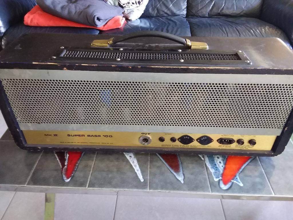 Darkglass, Marshall, Muziek en Instrumenten, Versterkers | Bas en Gitaar, Ophalen, Zo goed als nieuw, Gitaar, 100 watt of meer