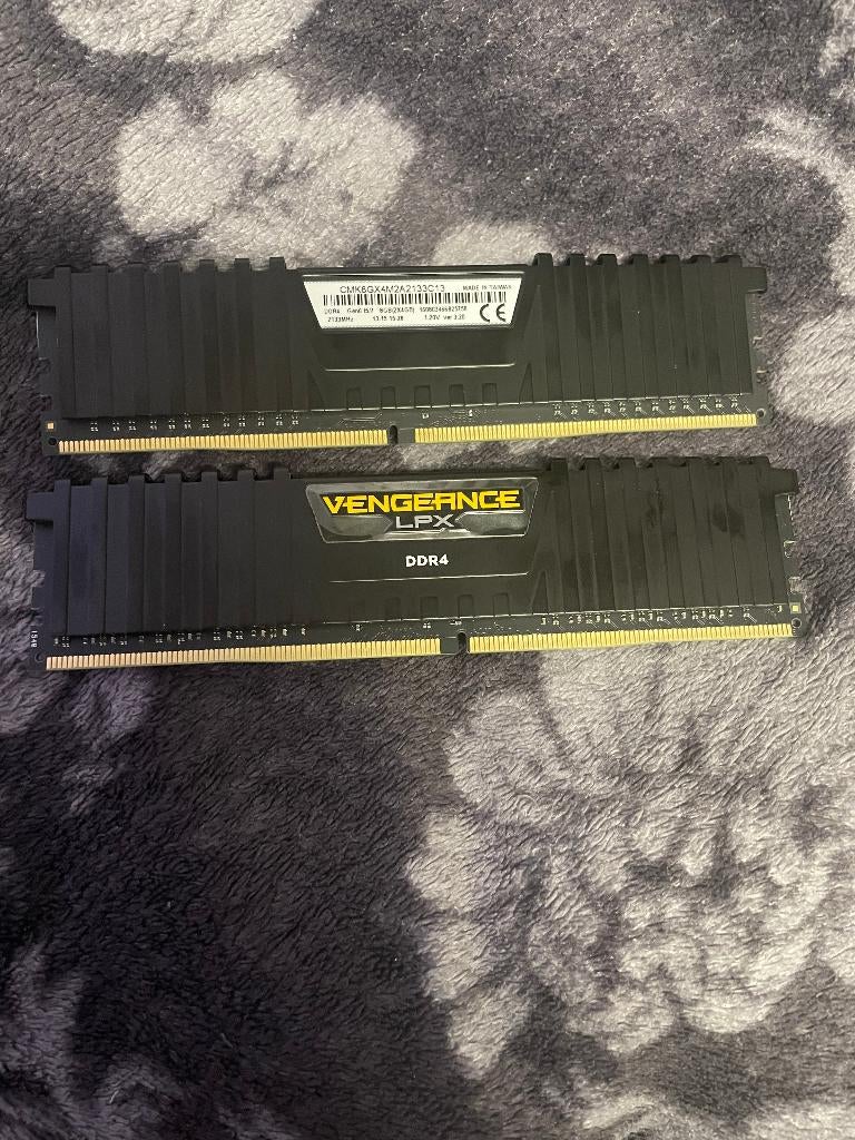 Corsair Vengeance LPX DDR4 RAM 16GB (2x8GB), Ophalen, DDR4, Zo goed als nieuw, Desktop