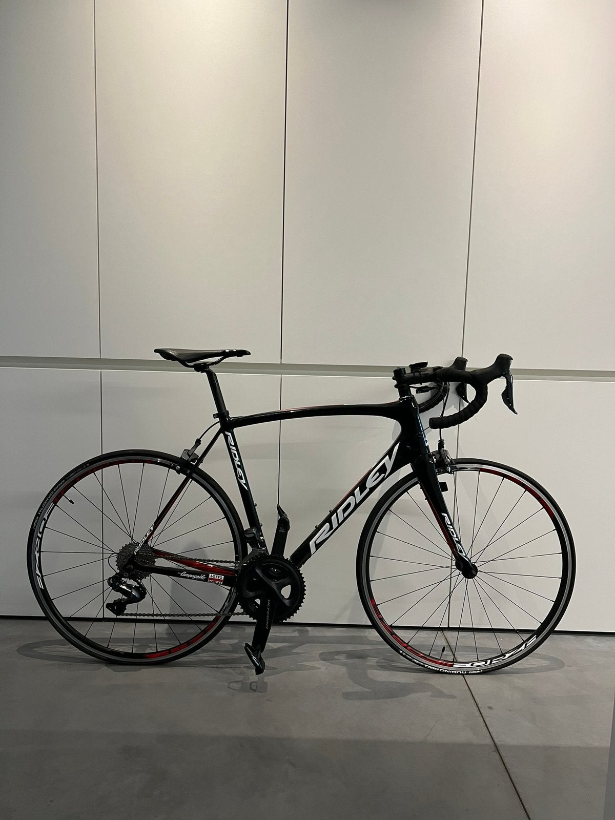 Vélo de route en carbone Ridley Fenix SL Ultegra Di2, Vélos & Vélomoteurs, Autres marques, Frein sur jante, Comme neuf, Enlèvement