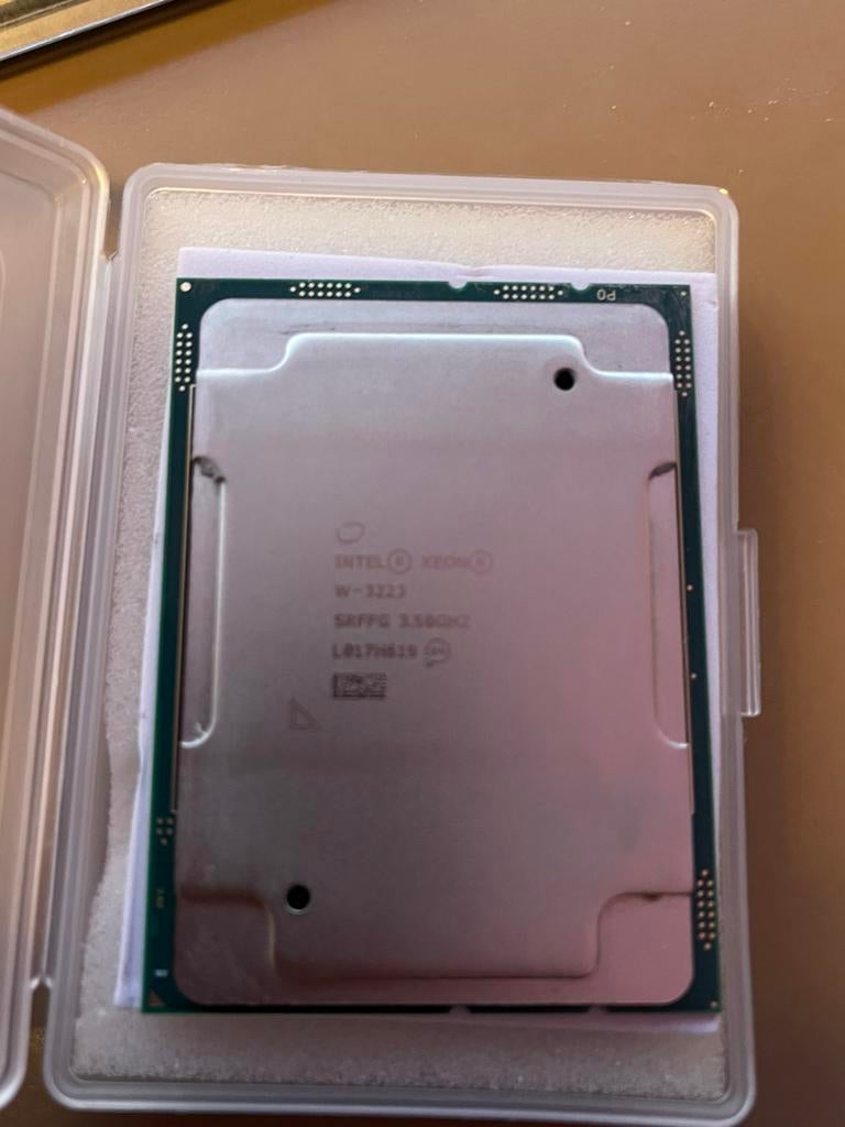 Intel Xeon W-3223 processor  Apple Mac Pro 2019, Envoi, Utilisé, 8-core, 3 à 4 Ghz