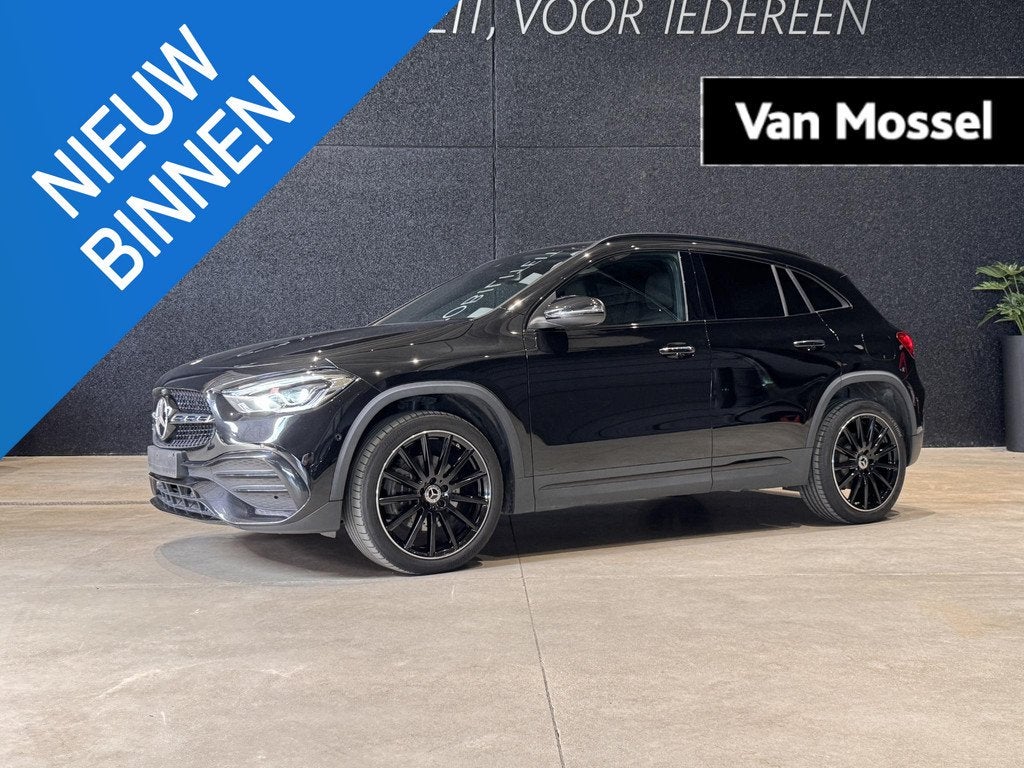 Mercedes-Benz GLA GLA 250 e AMG Line CAMERA | NAVI | LED, Auto's, Stof, 4 cilinders, 16 kWh, Bedrijf