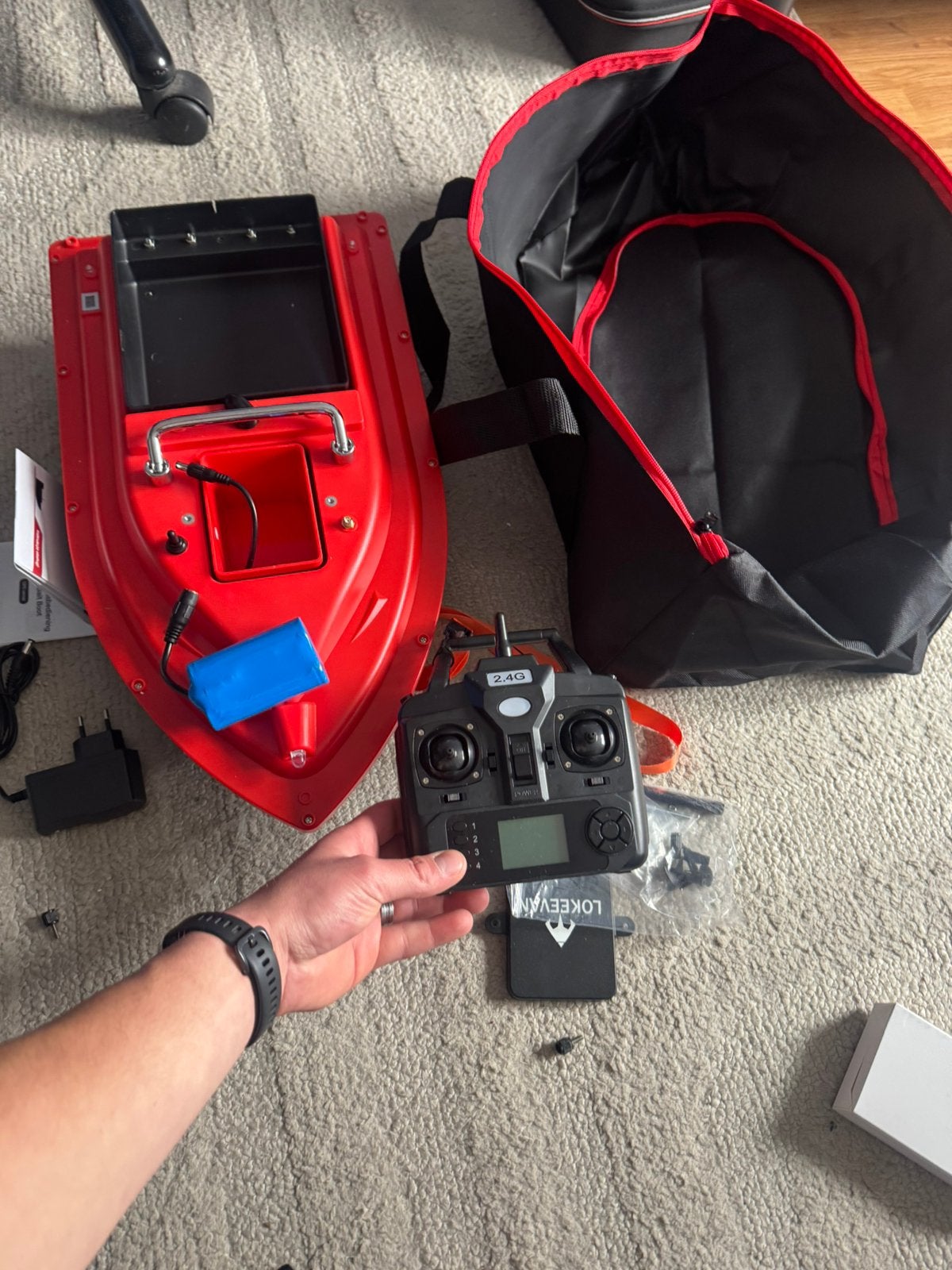 D16B GPS Voerboot Nieuw, Hobby en Vrije tijd, Modelbouw | Radiografisch | Auto's, Ophalen, Nieuw