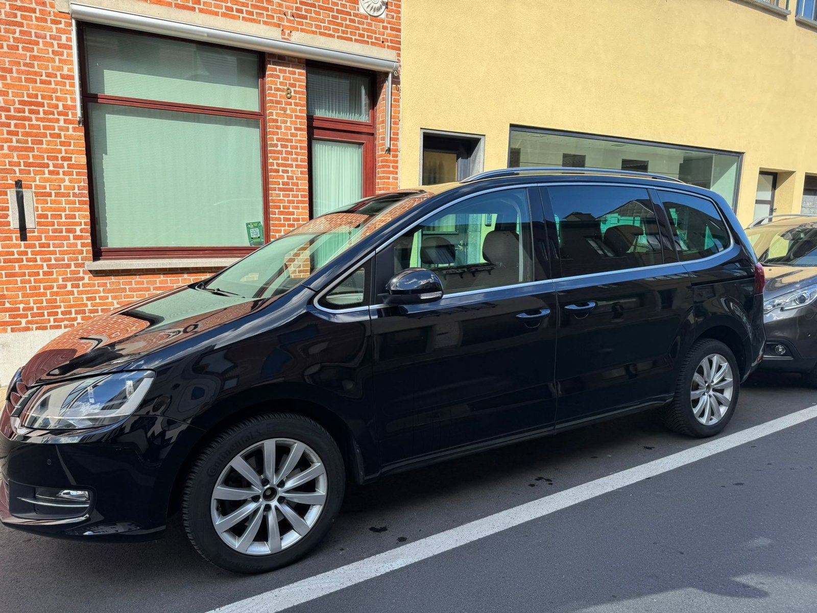 Voiture familiale VW Sharan 7 places à essence automatique, Autos, Achat, Euro 6, 5 portes, Automatique