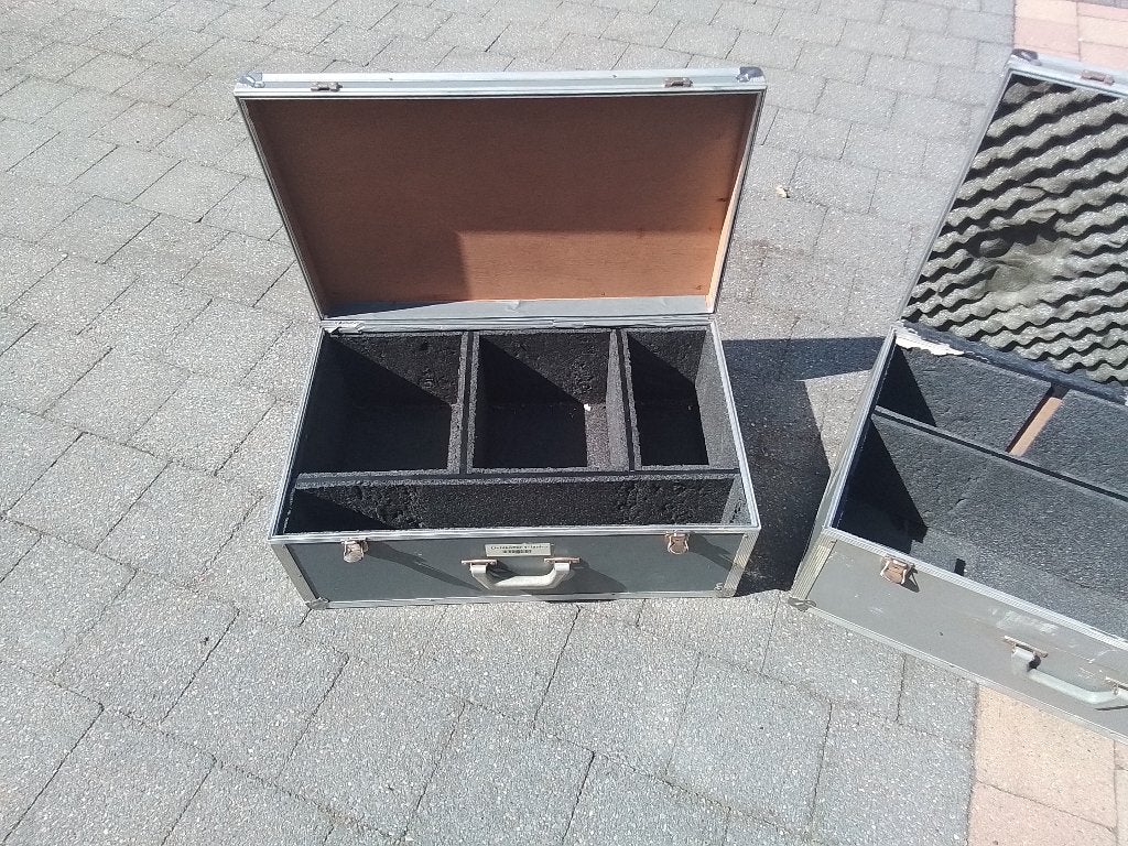 Flightcase  2 stuks, Ophalen of Verzenden, Gebruikt, Overige instrumenten, Flightcase