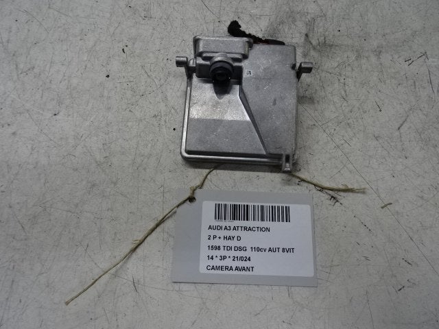 CAMERA AVANT Audi A3 (8V1 / 8VK) (5Q0980653F), Auto-Union-Straße  1,
85057  Ingolstadt, DE, Info@audi.de, Audi, Utilisé