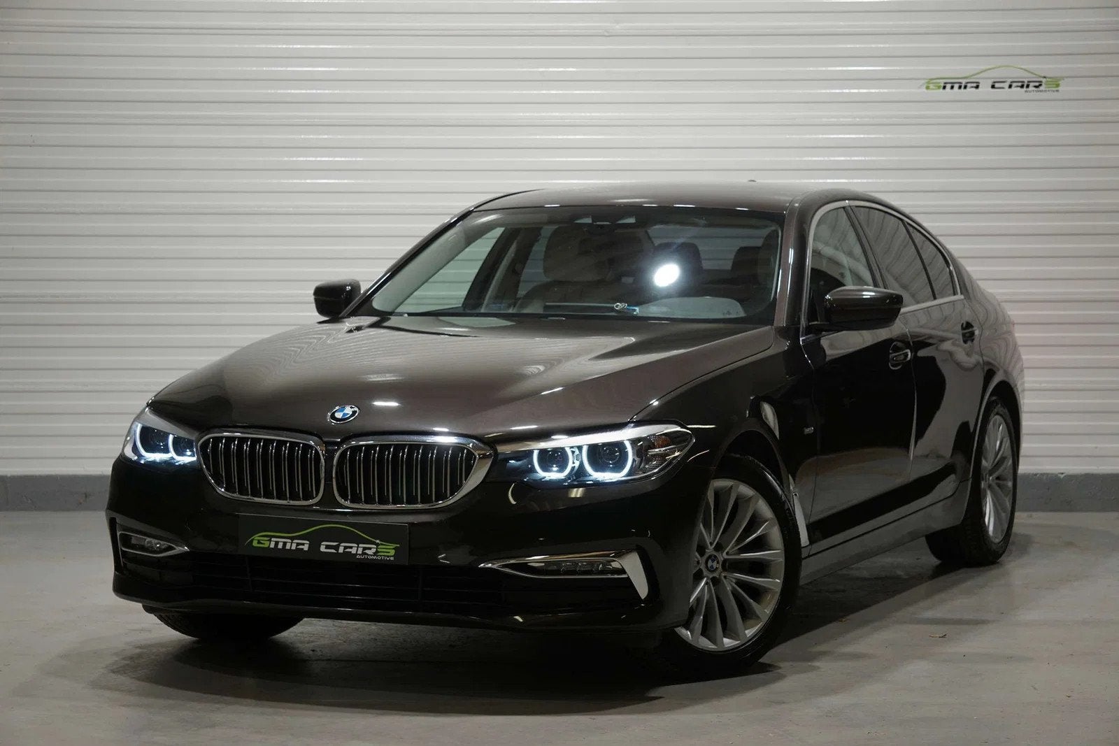 BMW 5 Serie 520 dA Business Edition Auto-Navi-Airco-Leder-Ca, Auto's, Automaat, 4 deurs, 4 cilinders, Leder