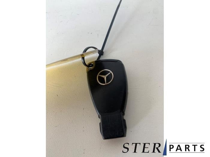 Clé d'un Mercedes E-Klasse, 3 mois de garantie, Utilisé, -, -