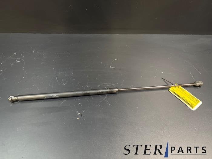 Amortisseur capot moteur gauche d'un Mercedes SLK, 3 mois de garantie, Utilisé, -, -