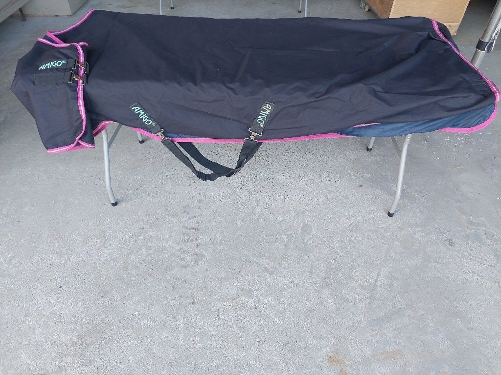 Winterdeken Horseware AMIGO, Dubbele borstsluiting, 200 g, Zo goed als nieuw, Nylon