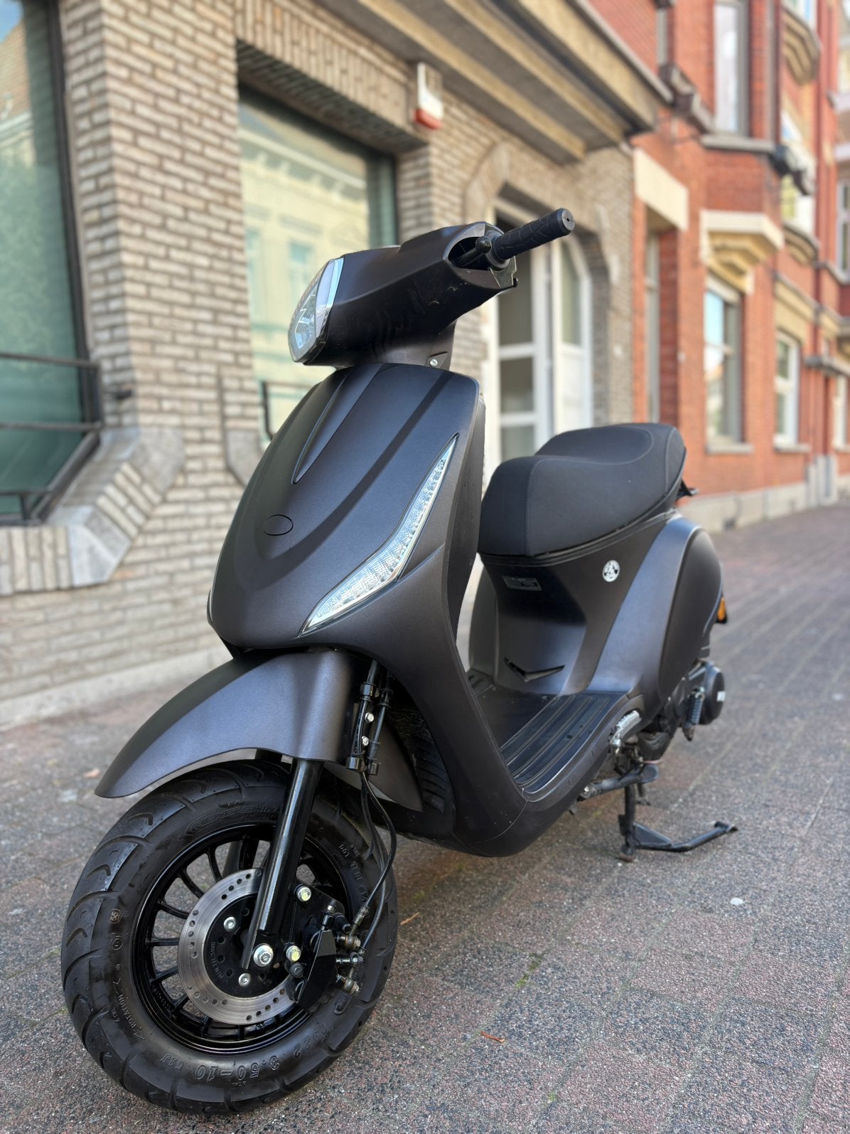 Scooter 125cc, Fietsen en Brommers, Ophalen, Zo goed als nieuw