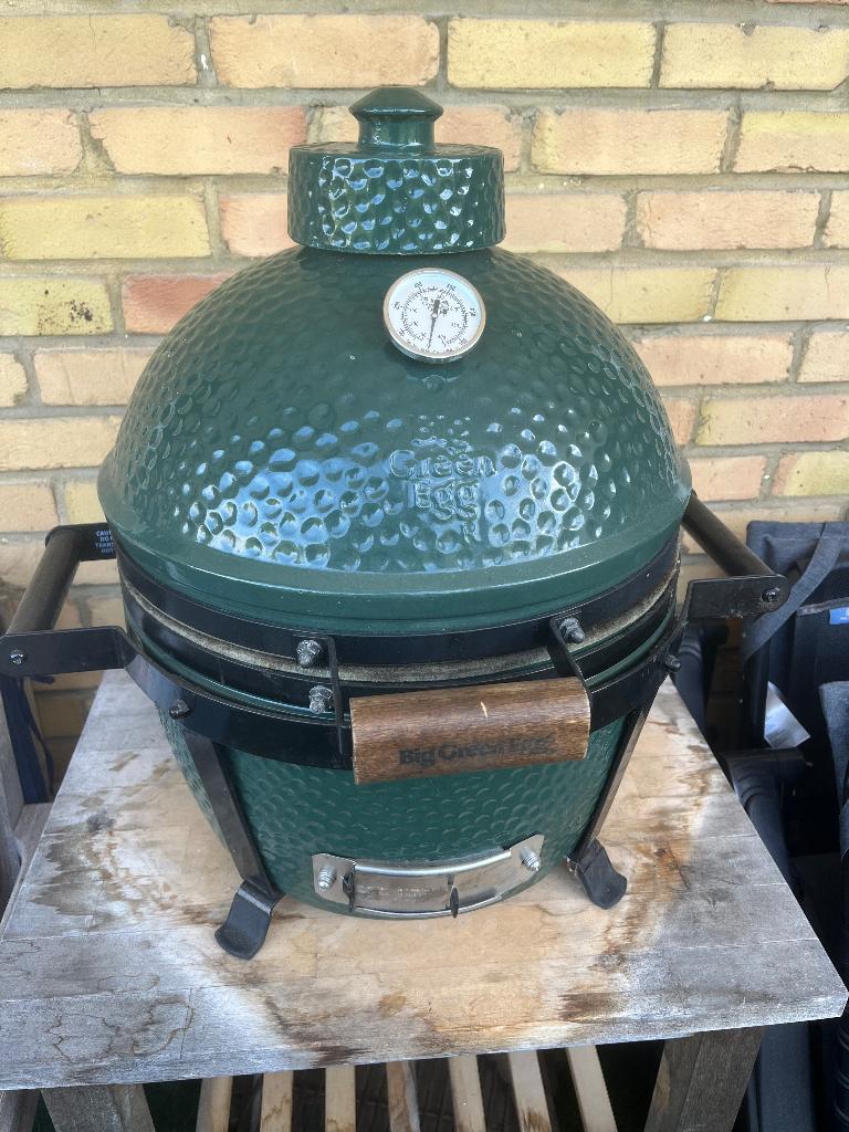 BGE MINIMAX, Tuin en Terras, Houtskoolbarbecues, Gebruikt, Met accessoires, Ophalen