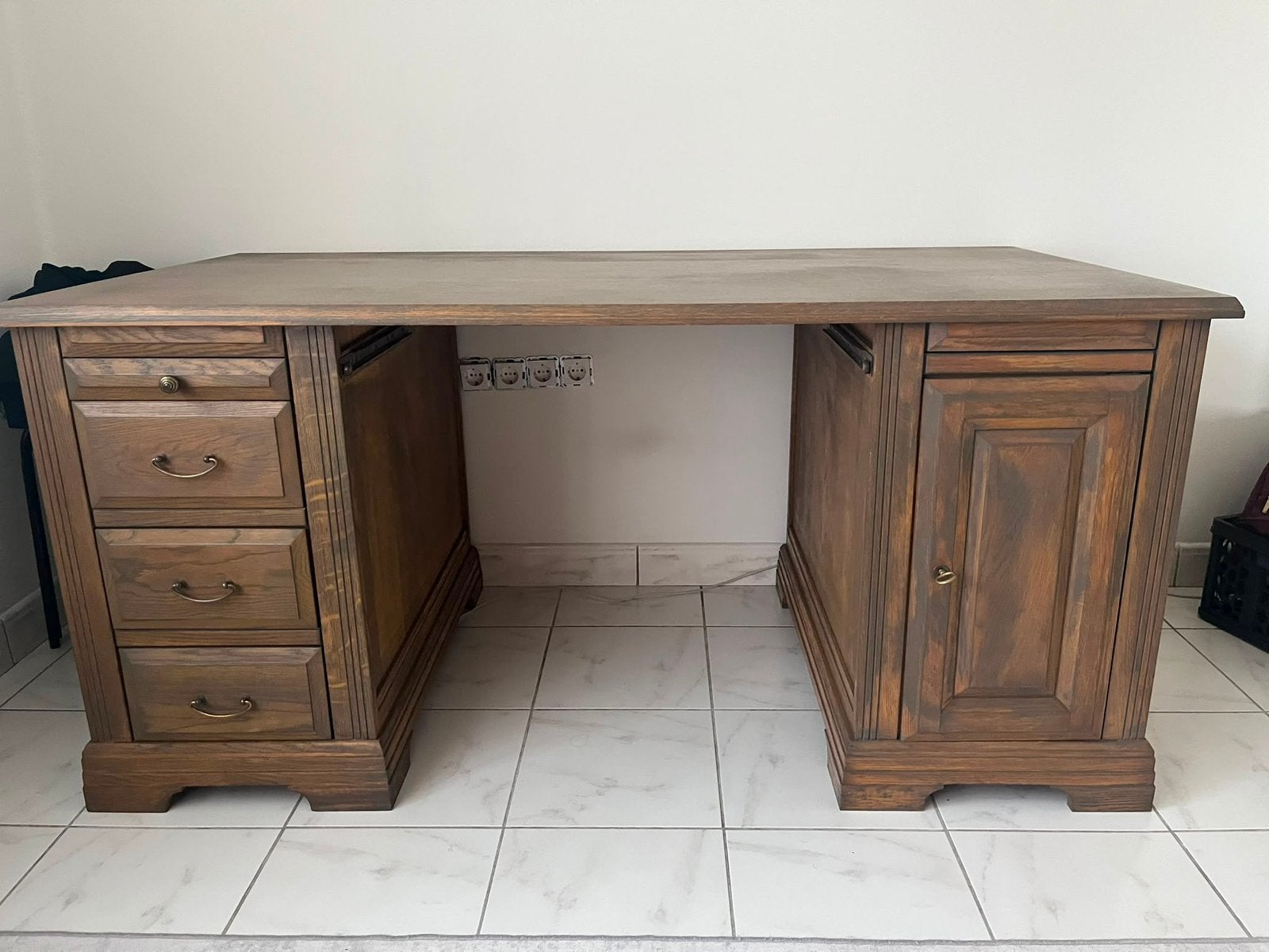 Bureau, Ophalen