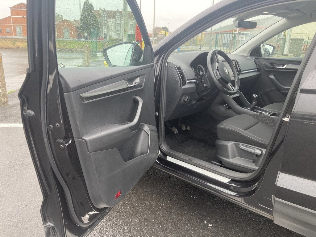Skoda Karoq (année de construction 2018), Autos, Achat, Entreprise, 149 g/km, Noir
