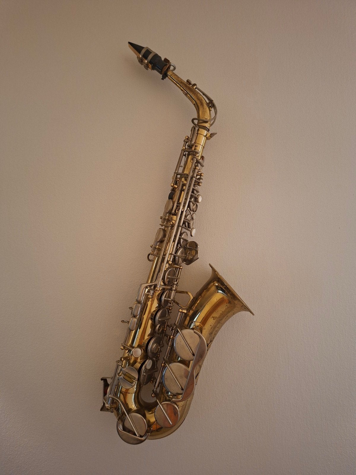 Oude Saxofoon, Muziek en Instrumenten, Blaasinstrumenten | Saxofoons, Ophalen, Gebruikt, Overige typen