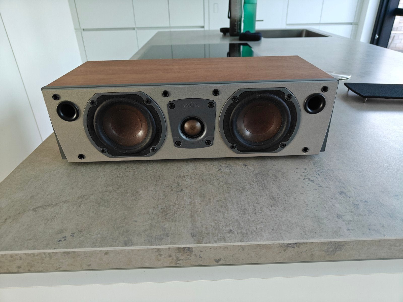 Center speaker Dali IKON Vocal 1, Audio, Tv en Foto, Luidsprekerboxen, Ophalen, Gebruikt, Center speaker, Dali