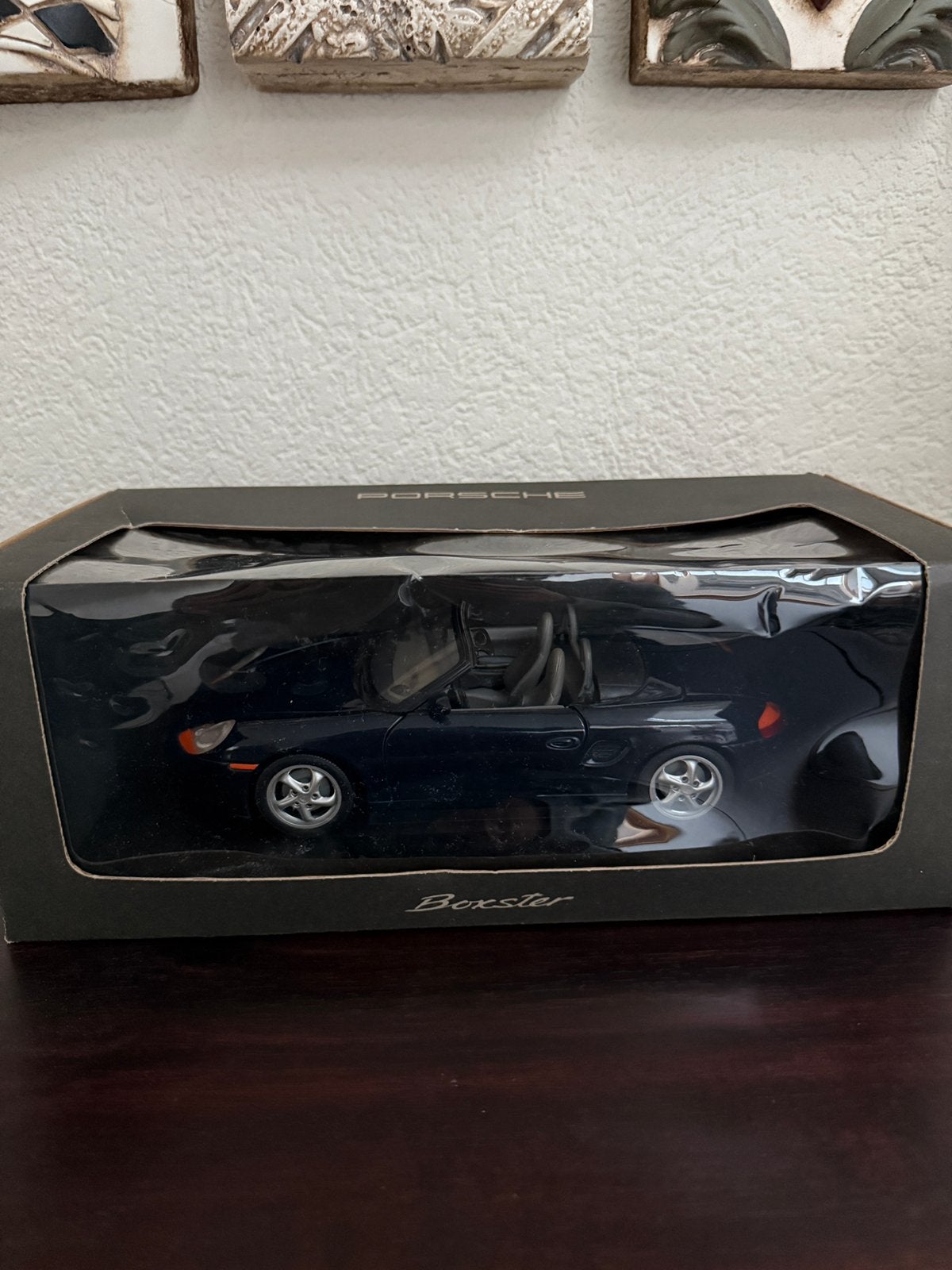 Porsche Boxster 1/18 Dealeredition UT-Models nieuwstaat!, Ophalen of Verzenden, Zo goed als nieuw