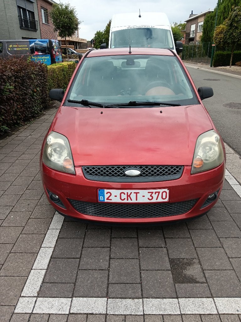Ford fiesta voor export of onderdelen, Auto's, Stof, Zwart, Particulier, Fiësta