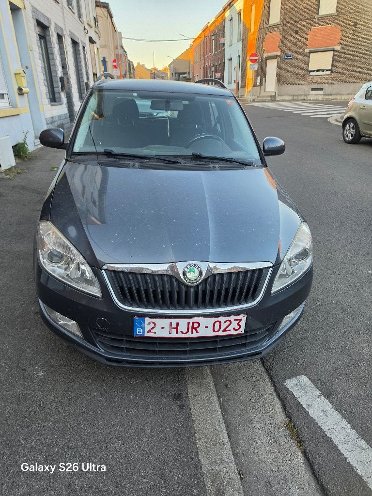 Skoda fabia, Autos, Skoda, Euro 5, Achat, Boîte manuelle, Noir