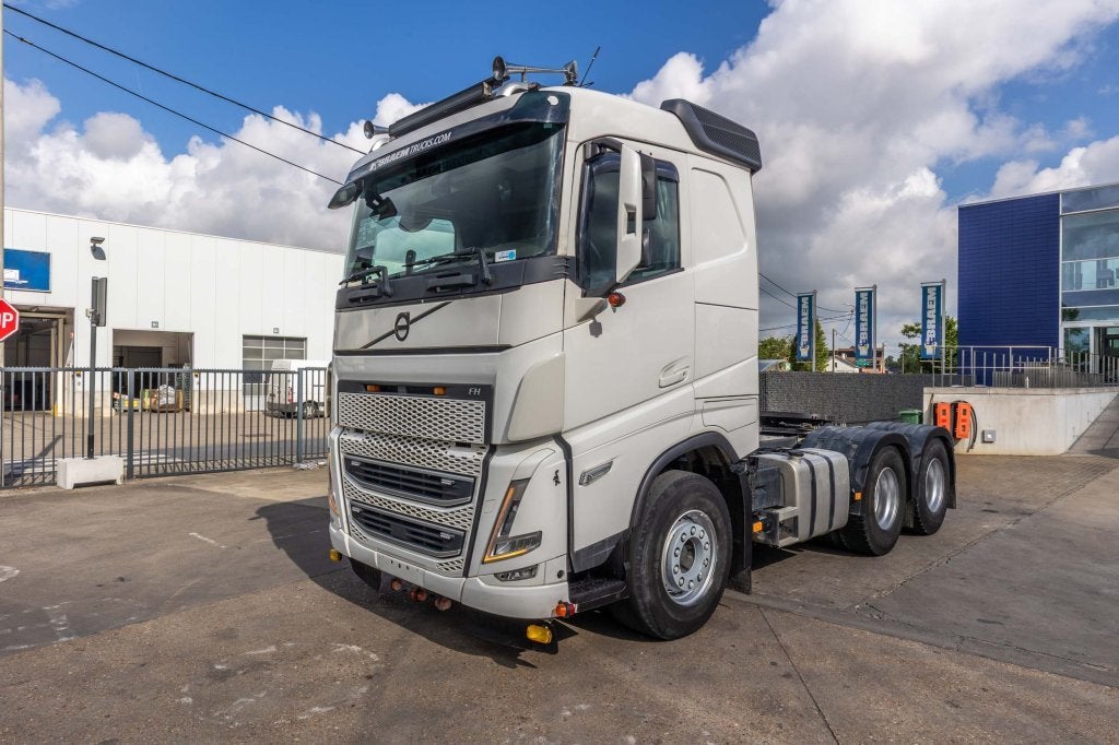Volvo FH 500 -6X4 (bj 2023), Auto's, Automaat, Achterwielaandrijving, Euro 6, Wit