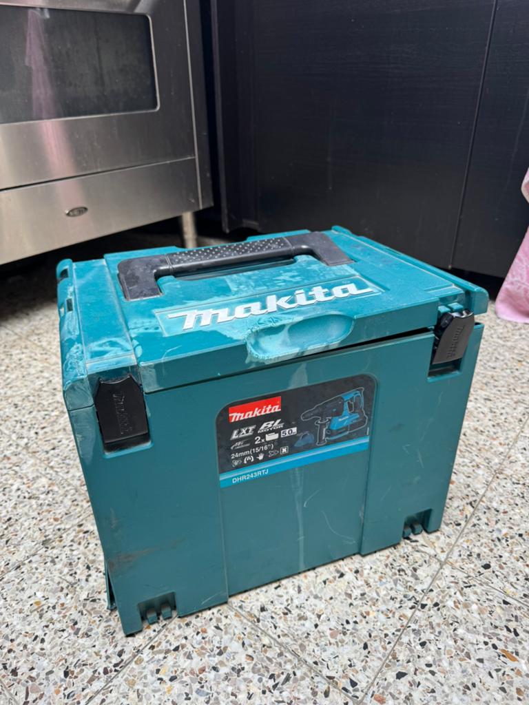 Kit Makita, Enlèvement, Utilisé