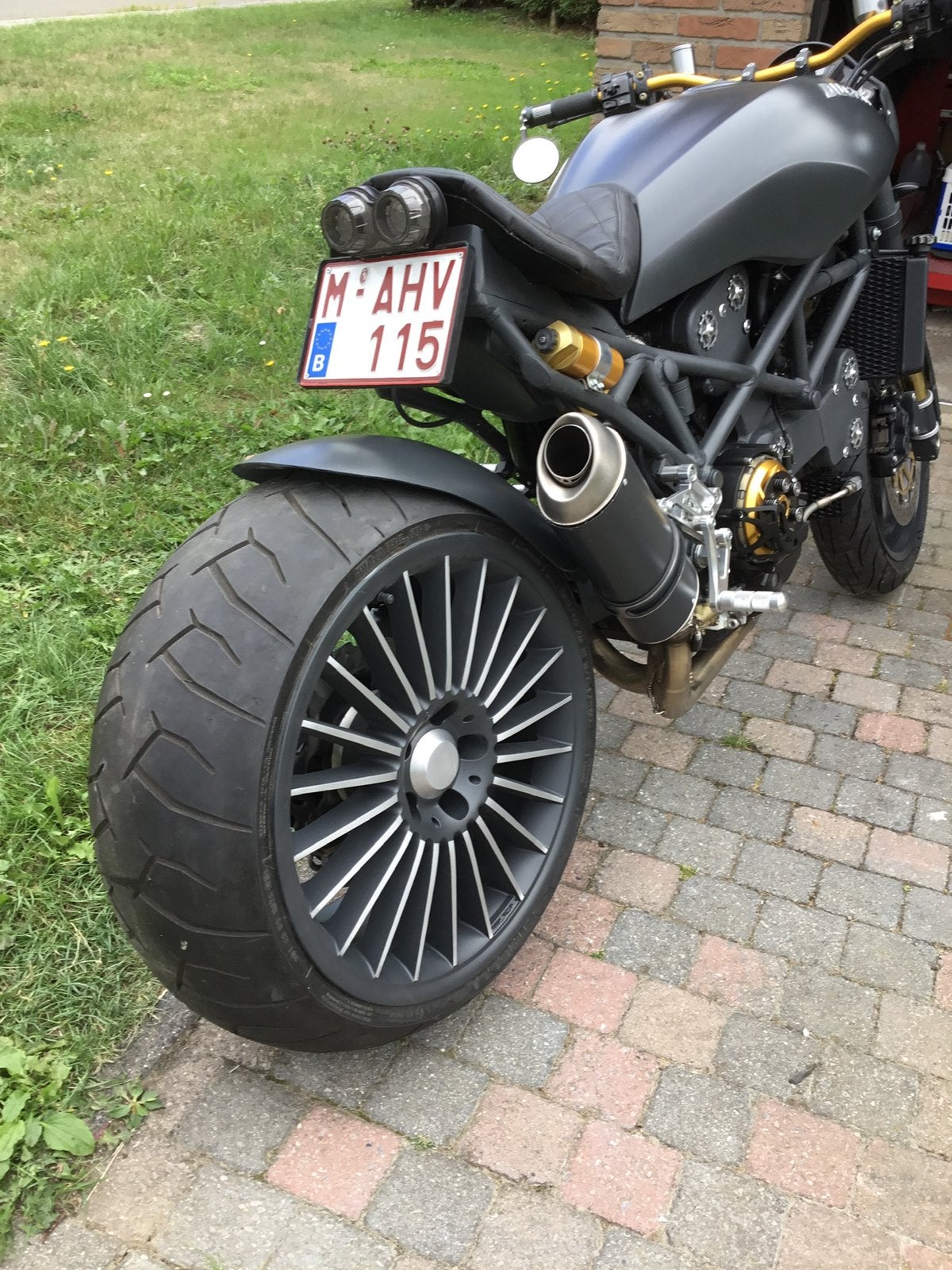 Ducati 996, Ophalen