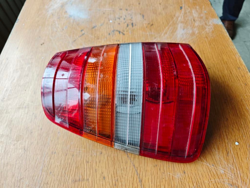 Mercedes w124 station achterlicht, Auto-onderdelen, Ophalen