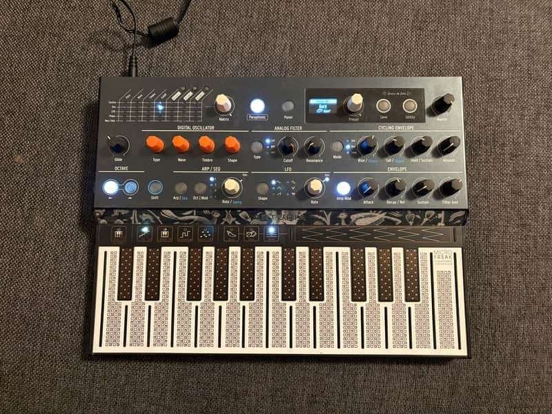 Arturia Microfreak, Enlèvement, Comme neuf