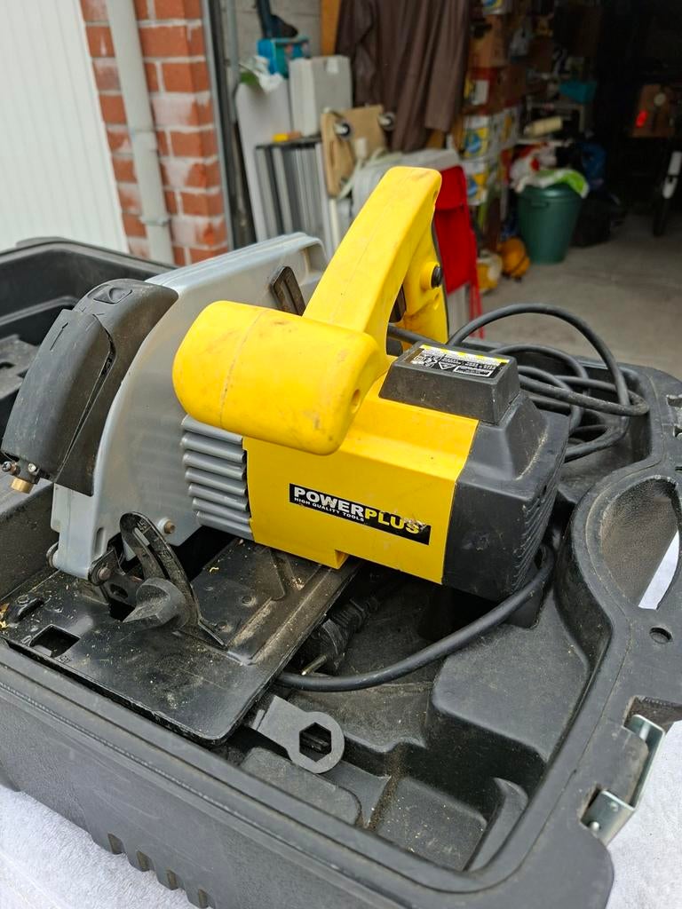 Houtzaag pouwerplus, Ophalen
