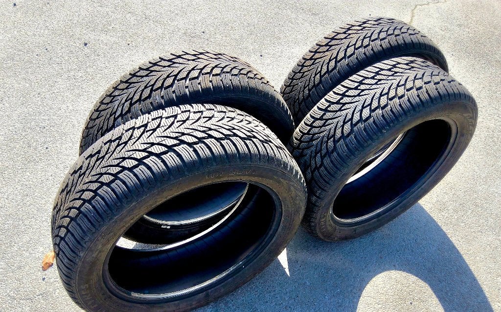 Très bons pneus hiver 235/50R19 avec 7,5 mm de profil, Pneus hiver, Pneu(s), 19 pouces, Enlèvement