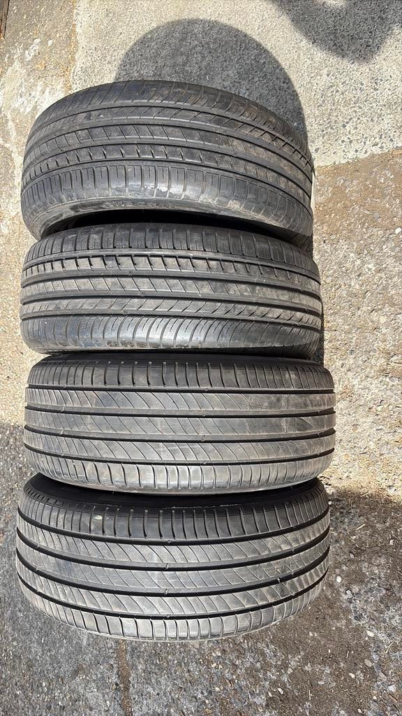 Pneus 235 55 18 été très bon état, Autos : Pièces & Accessoires, Pneus & Jantes, Neuf, Enlèvement ou Envoi, Pneus été, 235 mm