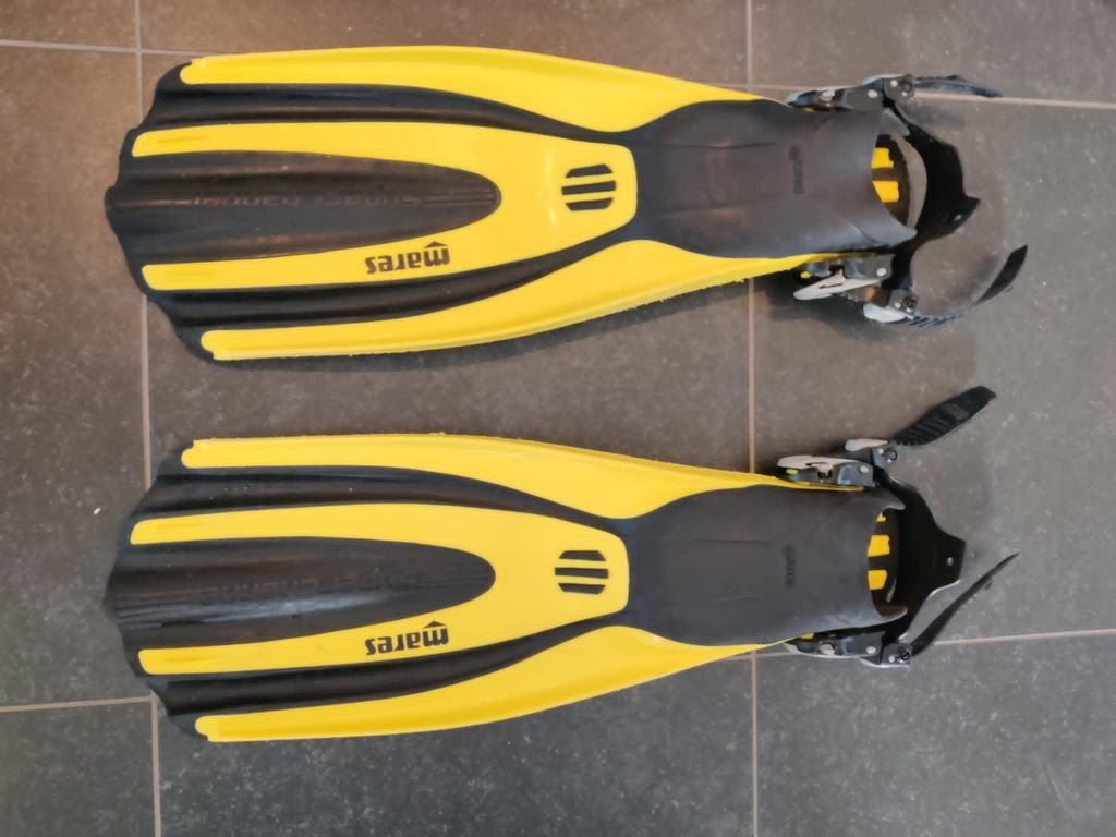 Duikvinnen, Sports nautiques & Bateaux, Plongée, Enlèvement, Comme neuf, Palmes de natation ou de plongée