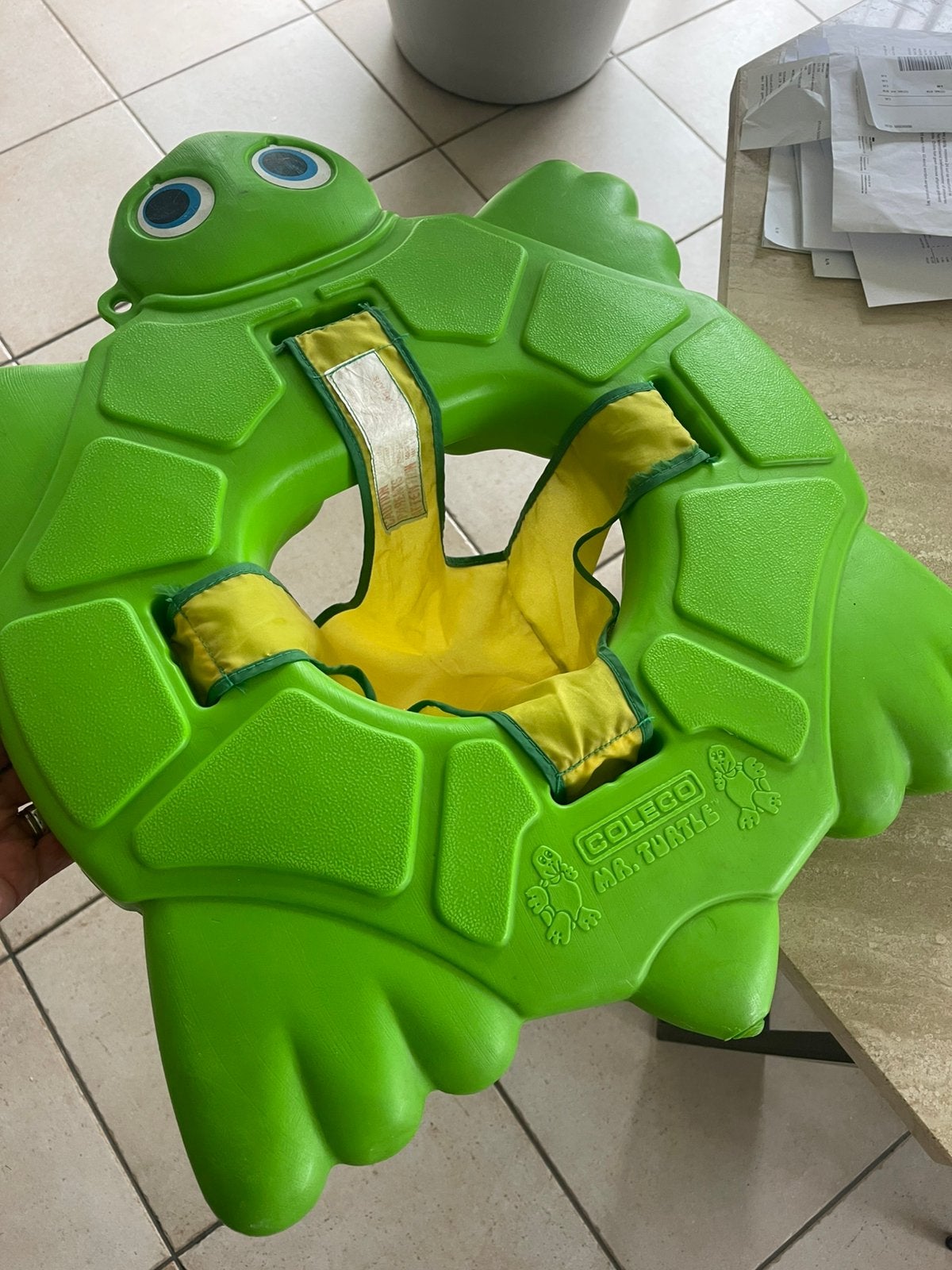 Mr. Turtle Pool Baby Float merk coleco.