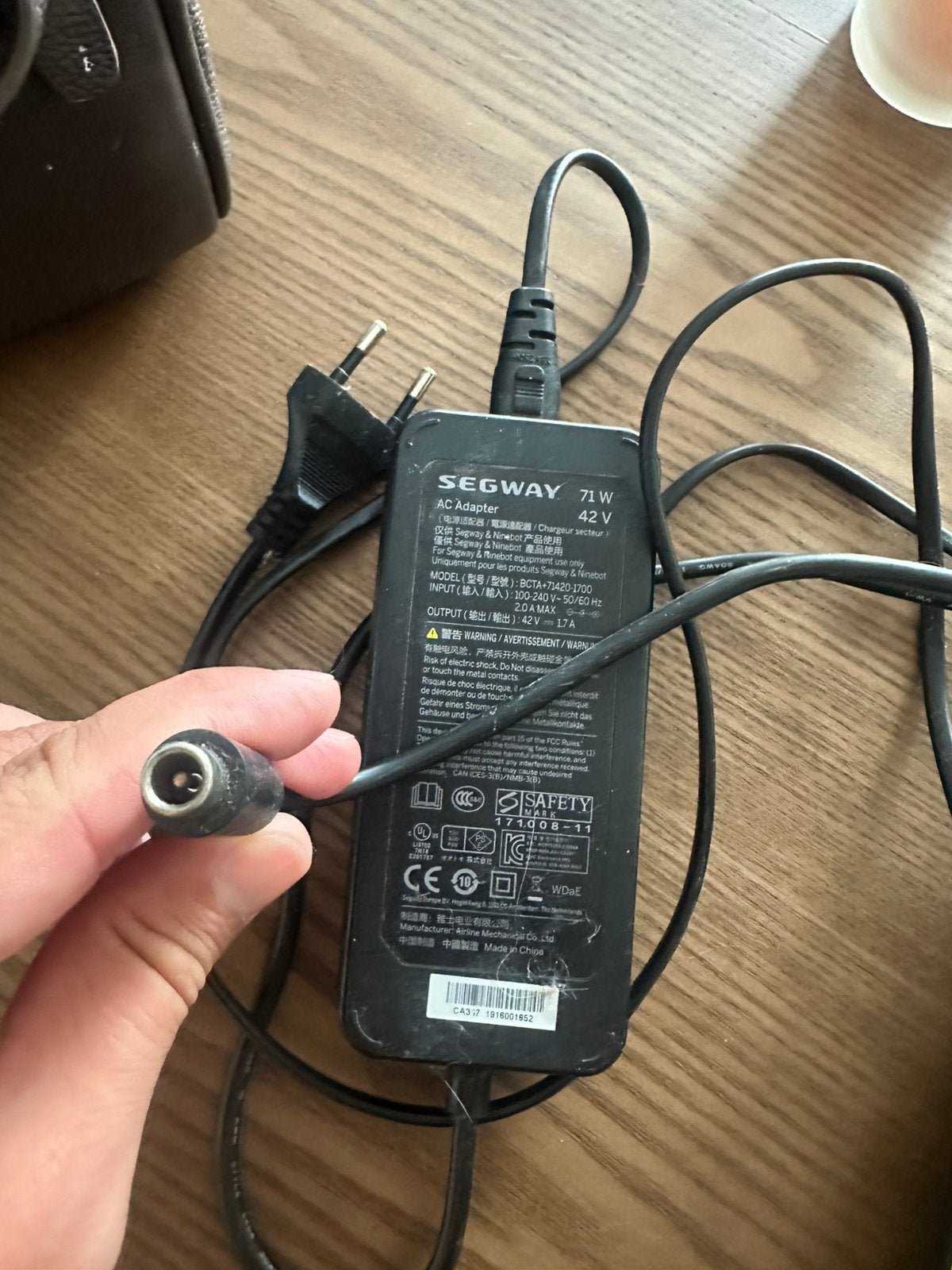 OPLADER ELECTRISCHE STEP, Ophalen, Zo goed als nieuw