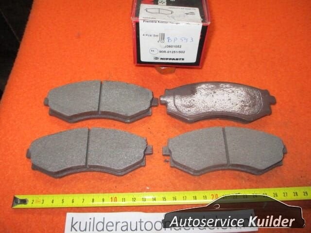 Remblokken voorzijde Nissan 200SX Prairie Pro Primera w10 BP, -, -, Nieuw, Ophalen of Verzenden