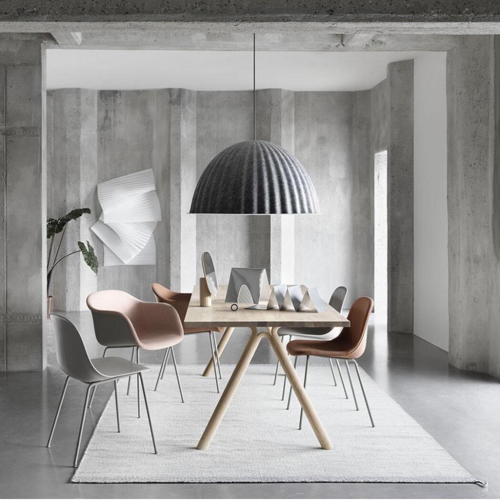 10x MUUTO UNDER THE BELL HANGLAMP groot 82 cm E27 led -75%, Huis en Inrichting, Ophalen, Zo goed als nieuw, Stof, High-end Lighting