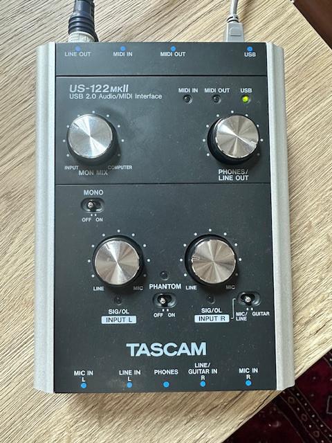 Interface Tascam US-122 MKII, Musique & Instruments, Enlèvement, Comme neuf
