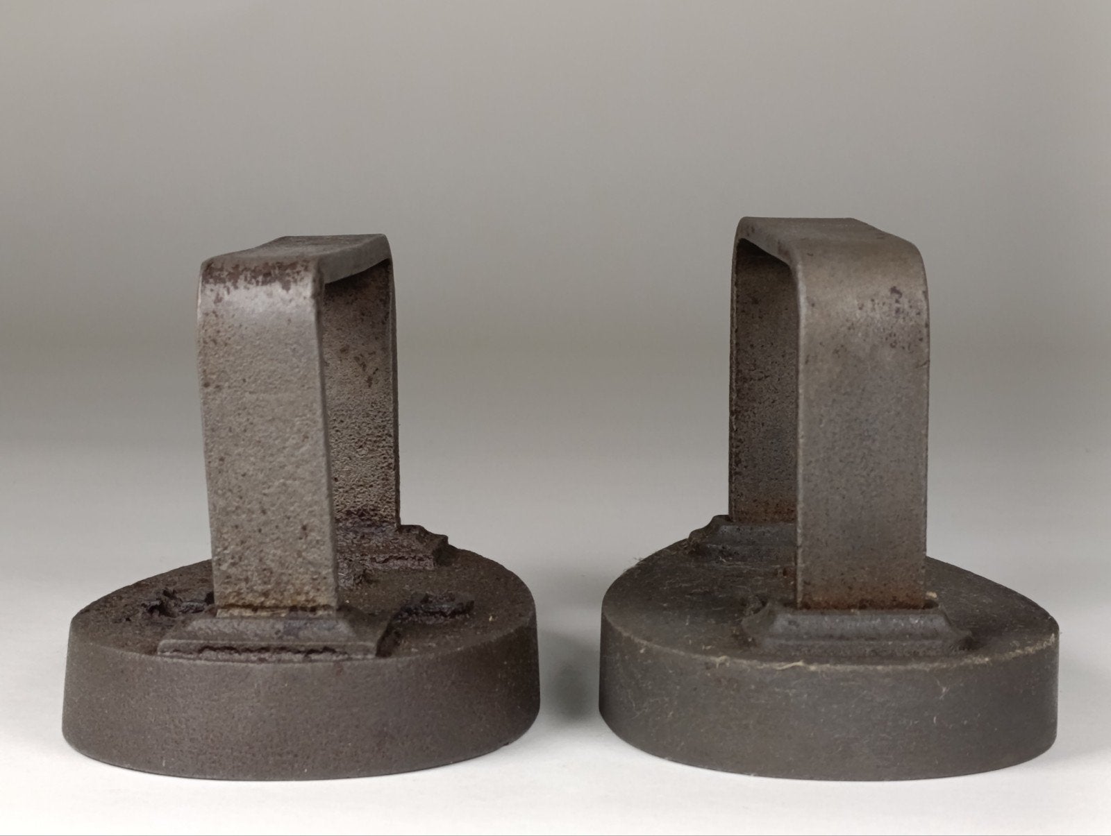 Antieke gietijzeren kachelbouten / strijkijzers (Set van 2), Antiek en Kunst, Ophalen of Verzenden