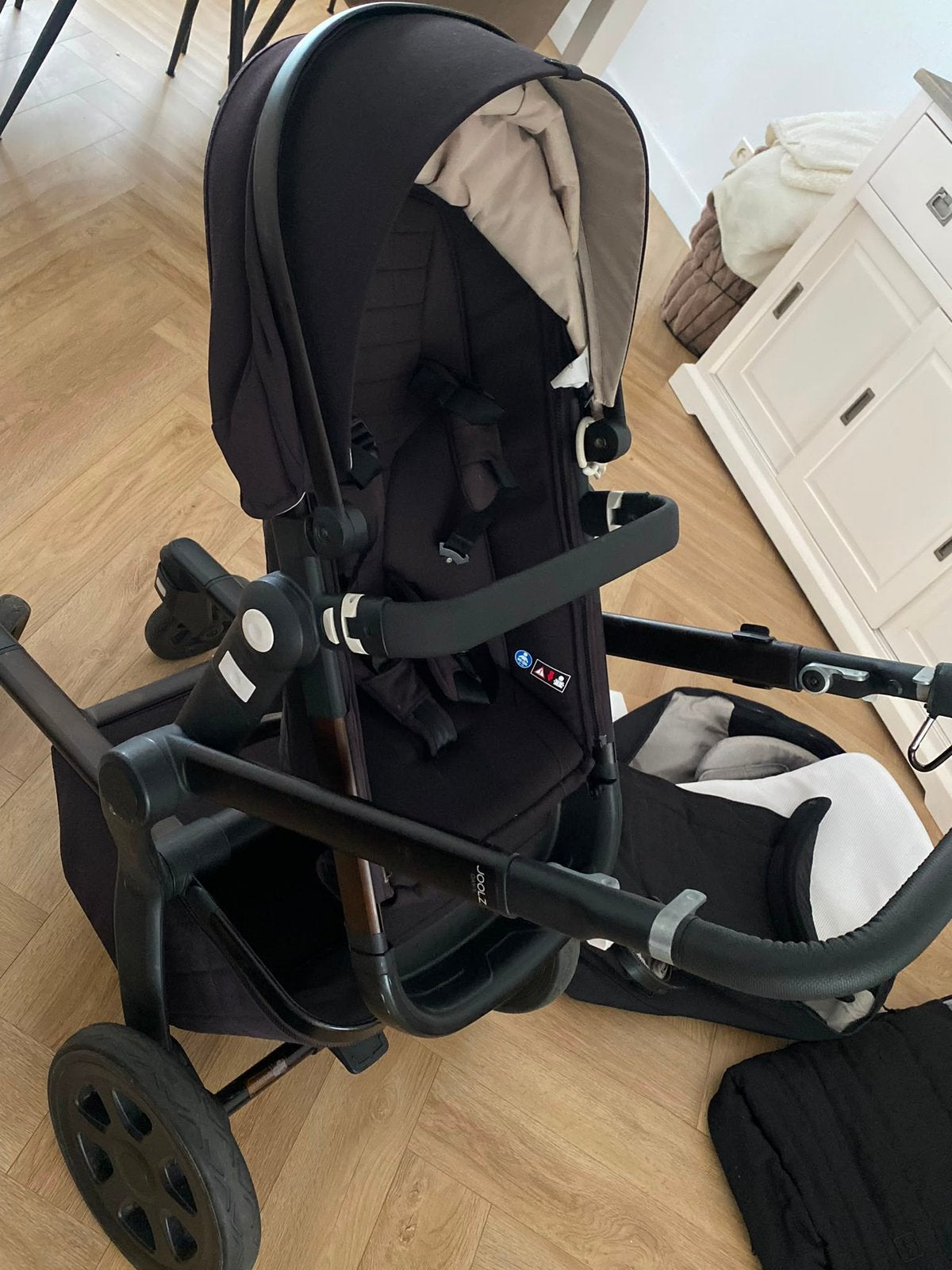 Juulz Day+ kinderwagen zwart incl reisweg en accessoires, Kinderen en Baby's, Ophalen, Zo goed als nieuw, Kinderwagen