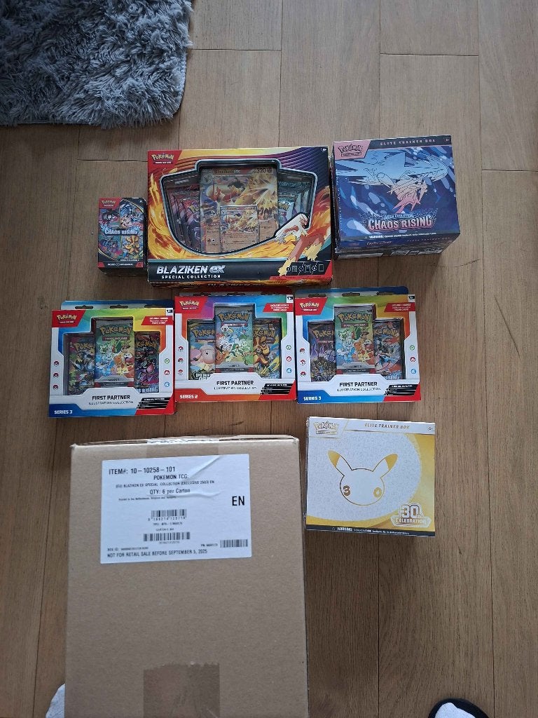 Pokemon TCG / EN + FR, Hobby & Loisirs créatifs, Enlèvement, Neuf, Booster box, Foil