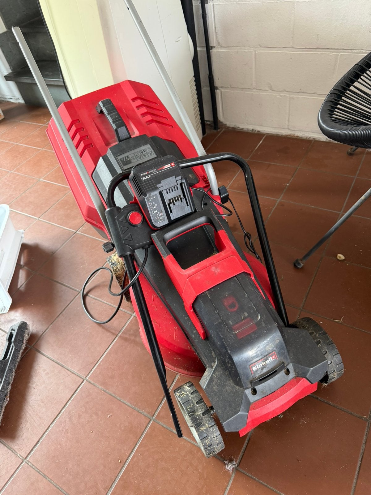 Tondeuse à gazon à batterie Einhell, Enlèvement, Comme neuf, Bac de ramassage