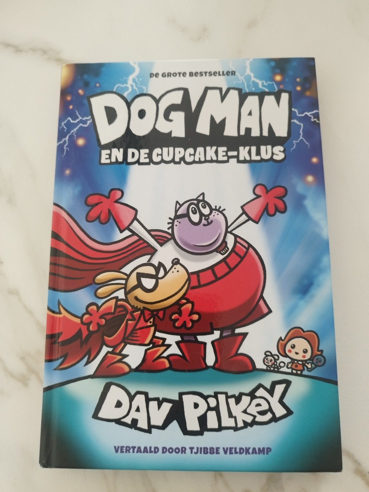 Dav Pilkey - Dog Man en de Cupcake-klus, Boeken, Kinderboeken | Jeugd | onder 10 jaar, Ophalen of Verzenden, Dav Pilkey