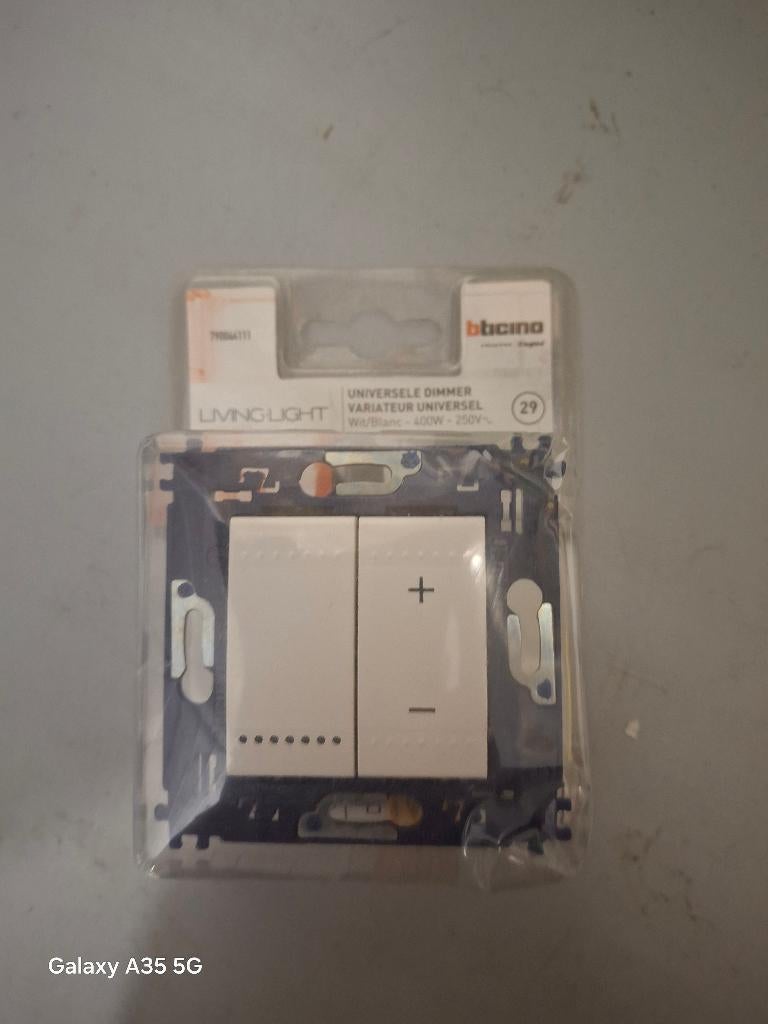 BTICINO LIVING LIGHT variateur dimmer universel, Ophalen of Verzenden, Nieuw, Schakelaar