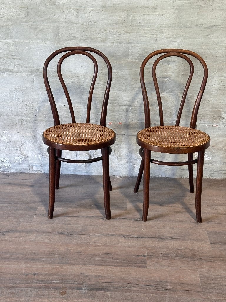 2 Thonet stoelen met rieten zitting / prijs per stuk, Maison & Meubles, Antiek, Enlèvement ou Envoi, ., Comme neuf