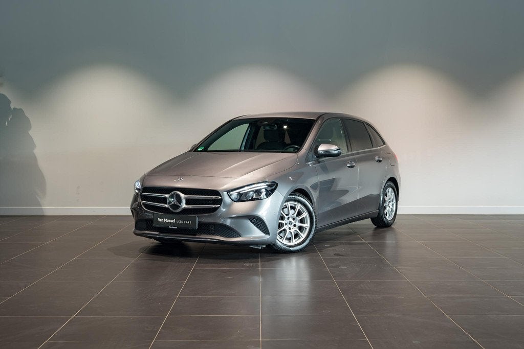 Mercedes-Benz B-Klasse B 200 d Luxury Line (automatique), Autos, Mercedes-Benz, Argent ou Gris, https://public.car-pass.be/vhr/dde331f1-c7e8-415c-b00b-2579cb0d4b00