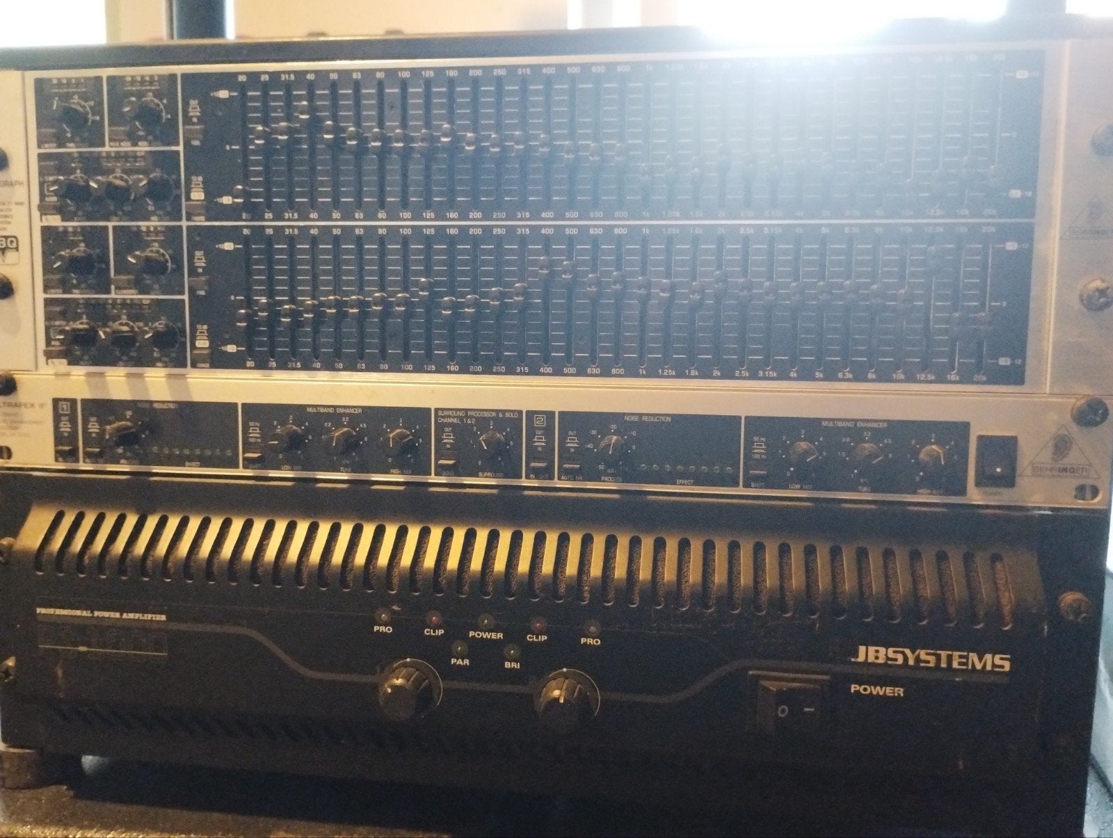 effecten rack kompleet, Enlèvement