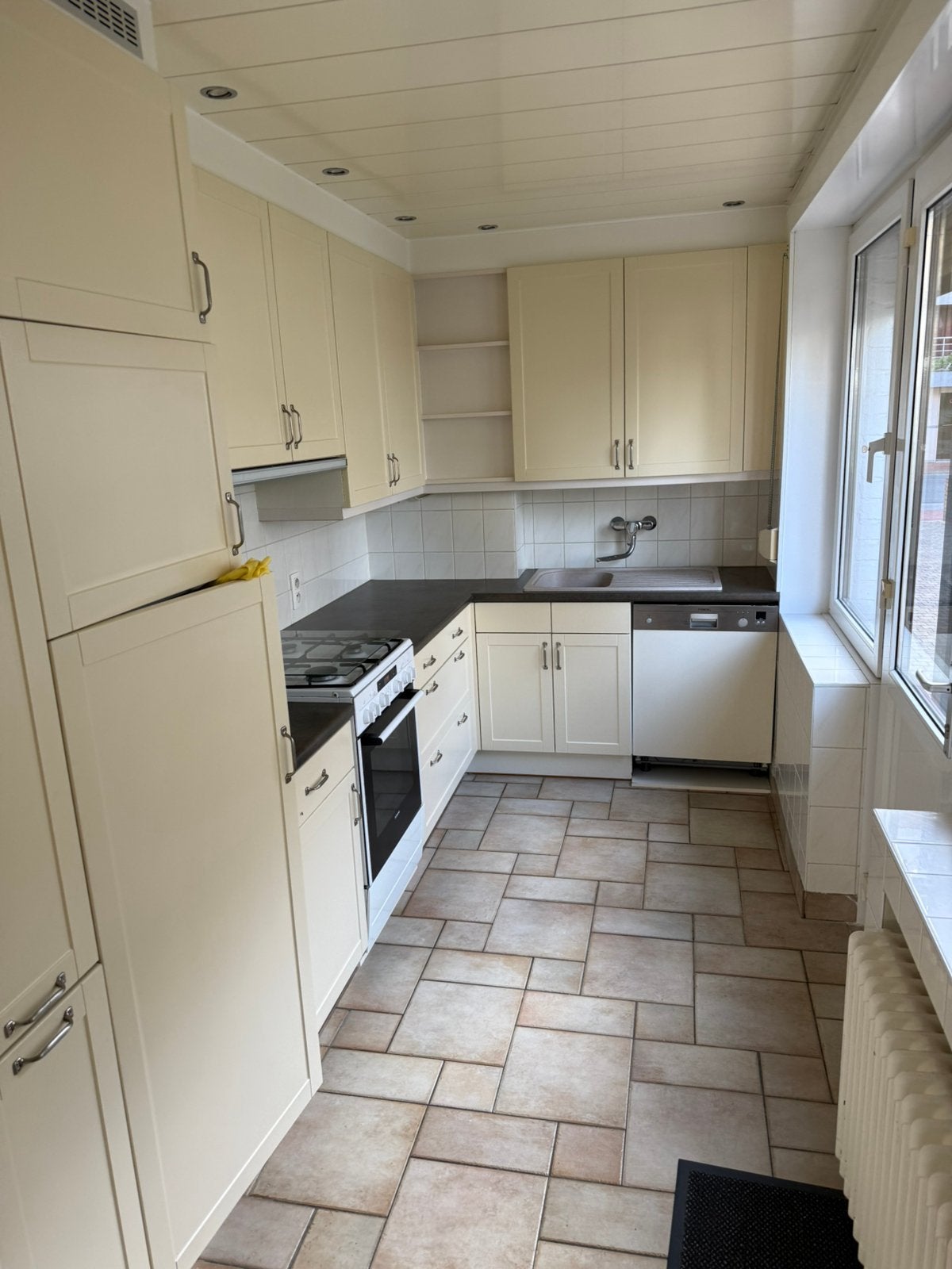 Volledige Keuken - Zelf af te breken - Knokke, Ophalen, Gebruikt, Hoekkeuken, Kunststof