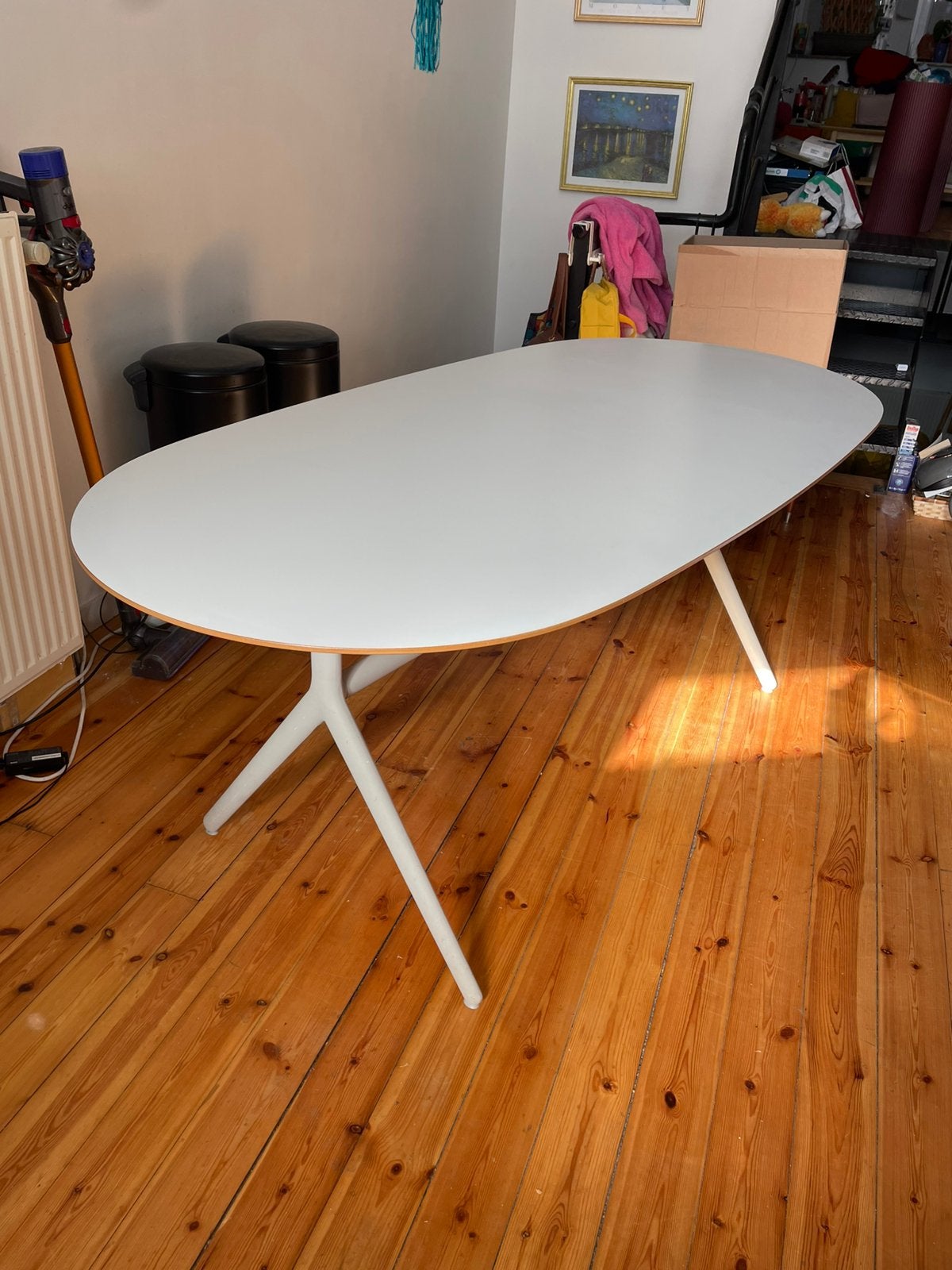 Table de salle a manger ovale, Enlèvement, Comme neuf, Ovale